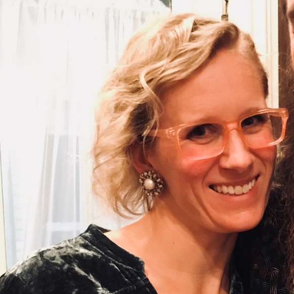 Meet your Posher, Polly - Picture 1 of 1